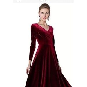 Urban Coco Women’s Long Sleeve V-Neck Stretchy Long Red Velvet Dress Size Large